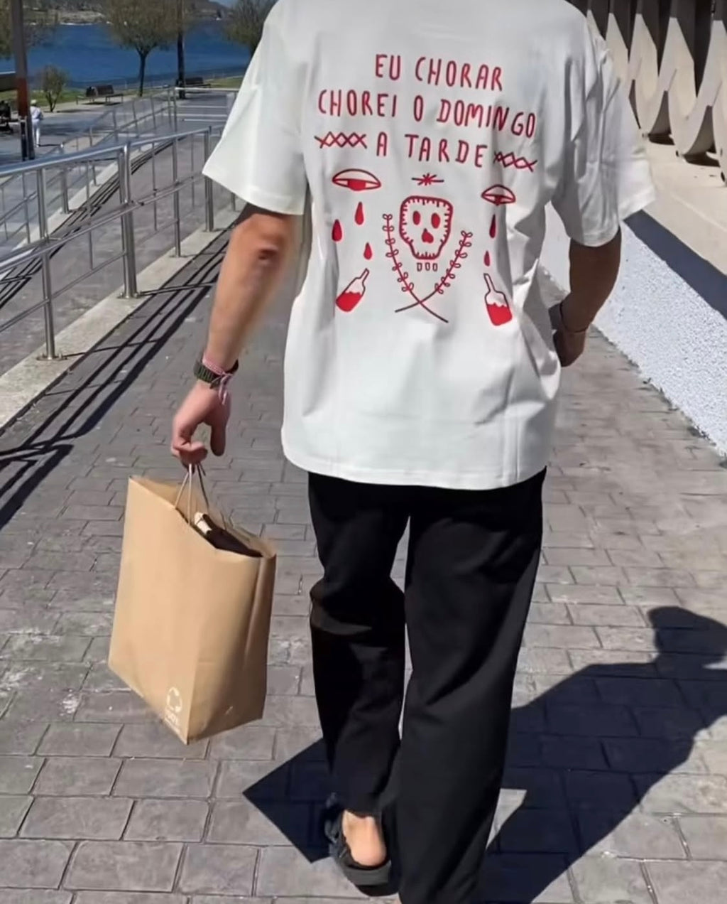 Camiseta blanca chorar chorei
