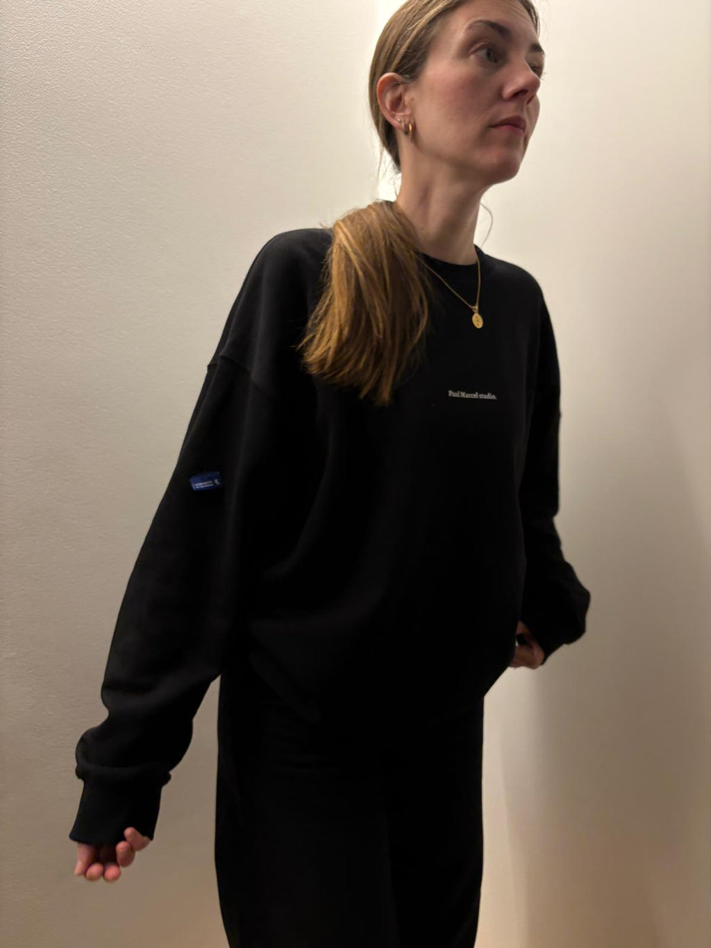 Sudadera negra rianxeira SIN capucha