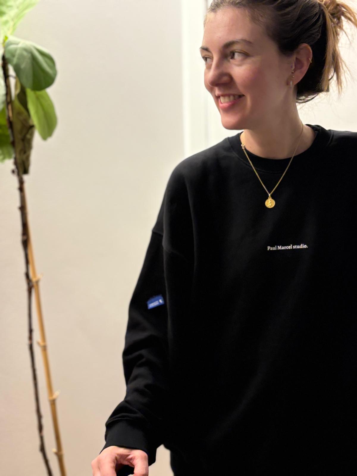 Sudadera negra rianxeira SIN capucha