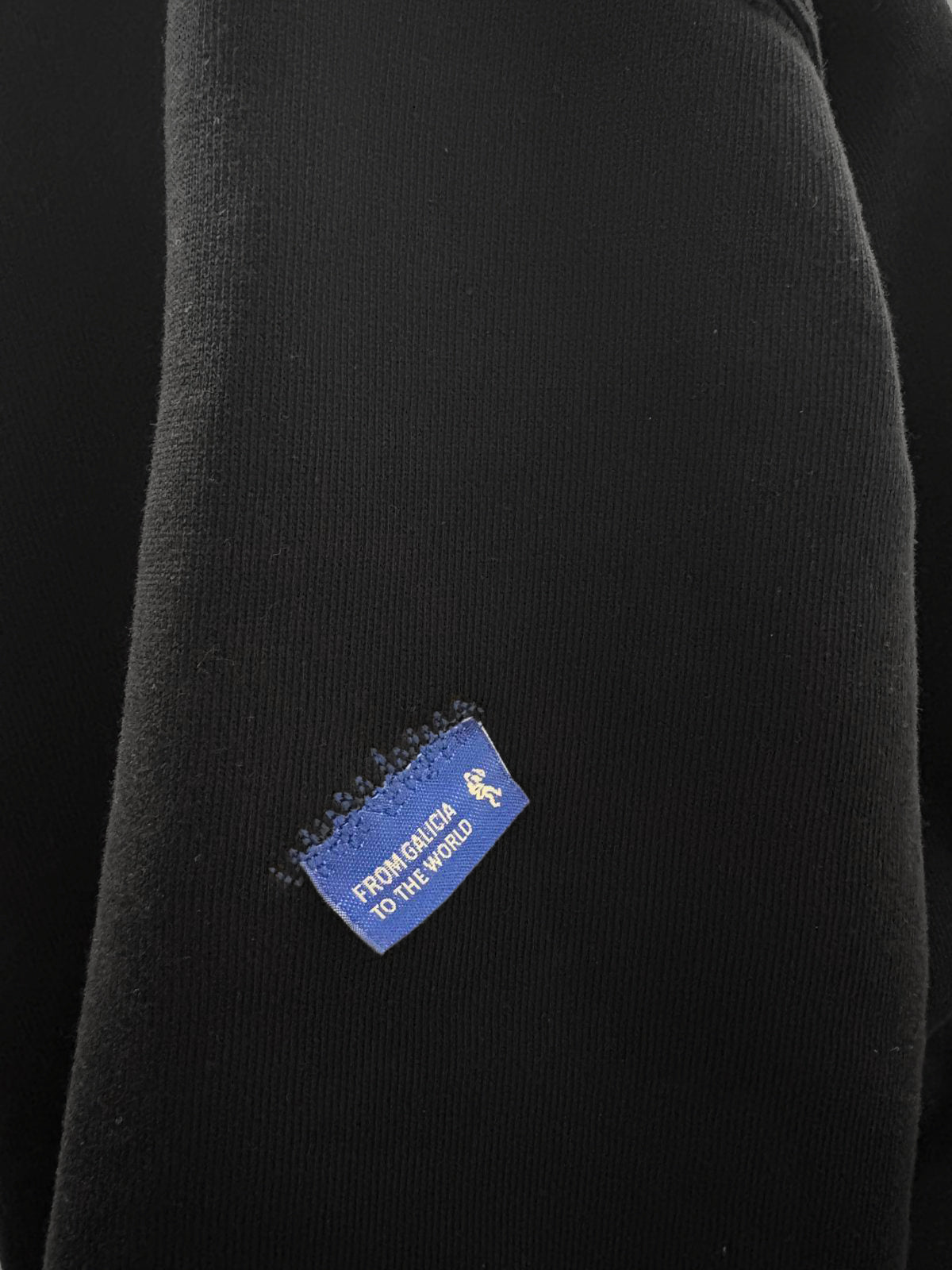 Sudadera negra rianxeira SIN capucha