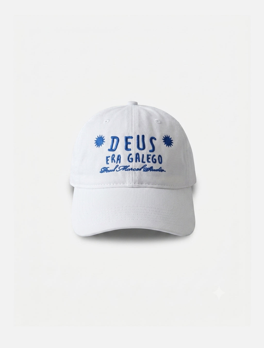 gorra blanca deus era galego