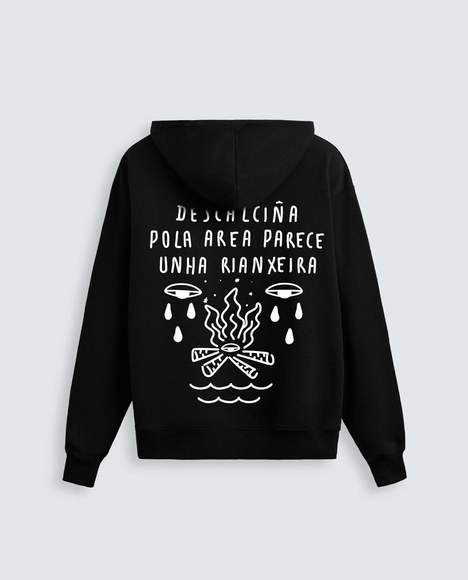 Sudadera negra rianxeira descalciña